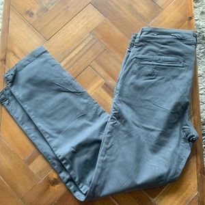 Men’s American Eagle Gray Chino Pants